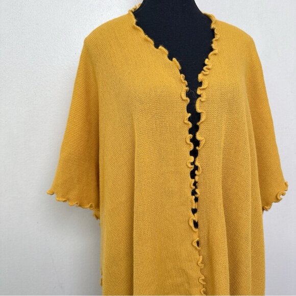 Peruvian Womens One Size Alpaca Mustard Knitted Poncho - Picture 4 of 10